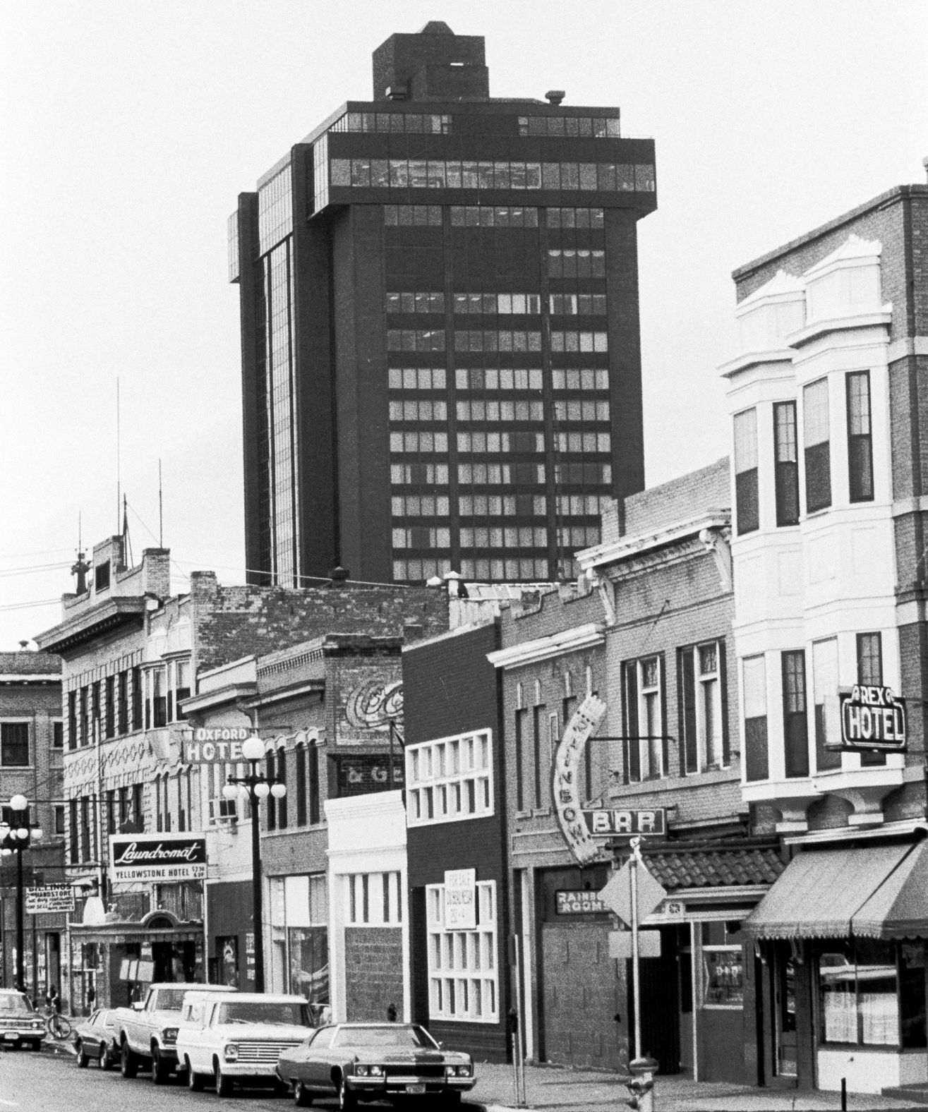 Montana Avenue looking west, 1981